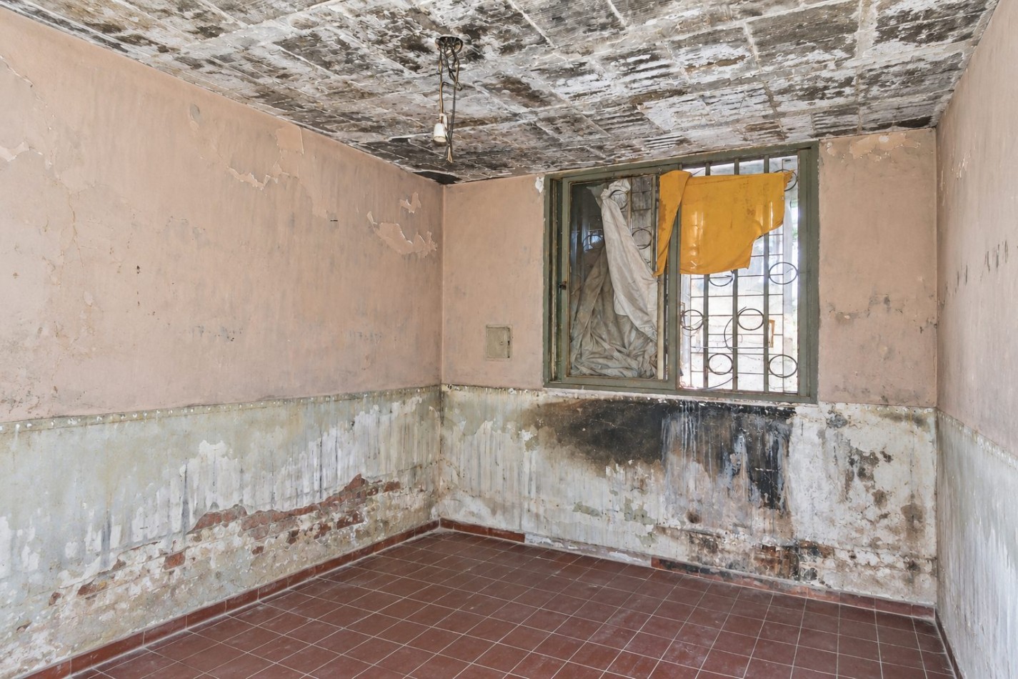 INMOESTATE VENDE CASA A REFACCIONAR EN CARRODILLA, LUJAN DE CUYO, MENDOZA