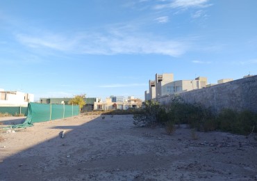 LOTE EN VENTA EN MAIPU 