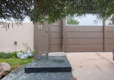 INMOESTATE VENDE EXCLUSIVA CASA EN BARRIO PRIVADO LA BASTILLA, EL CHALLAO, LAS HERAS, MENDOZA
